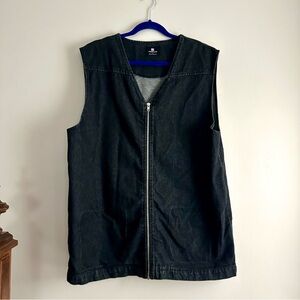 Standard Issue • Sleeveless Black Denim Zip Jacket